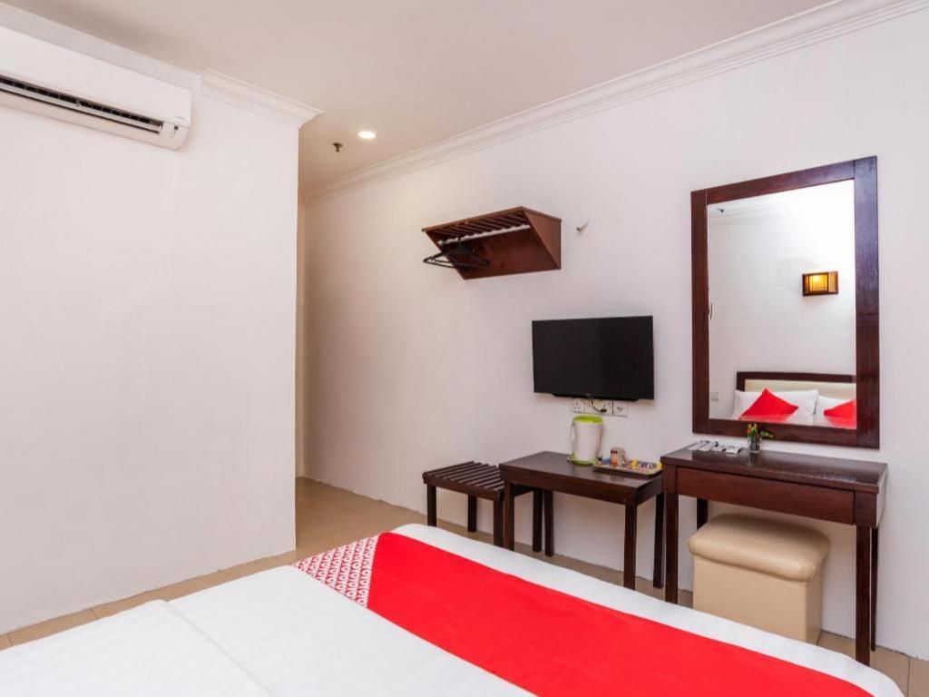 OYO 1114 Neo Pegasus Hotel Segamat Exterior foto