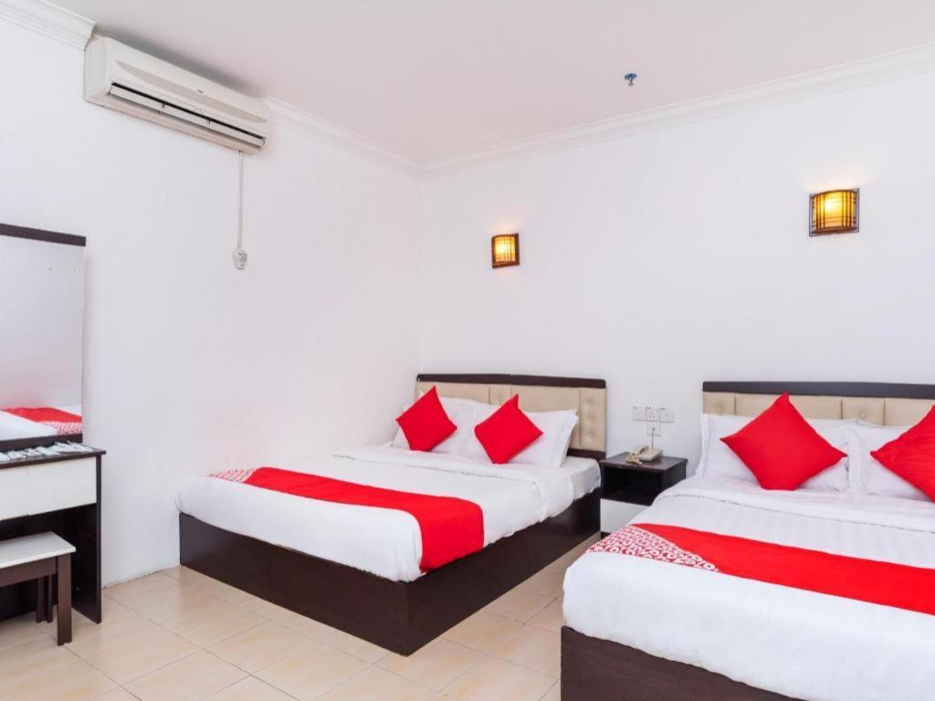 OYO 1114 Neo Pegasus Hotel Segamat Exterior foto
