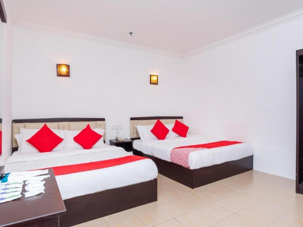 OYO 1114 Neo Pegasus Hotel Segamat Exterior foto