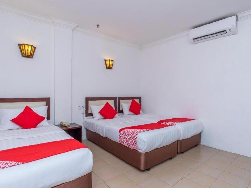OYO 1114 Neo Pegasus Hotel Segamat Exterior foto