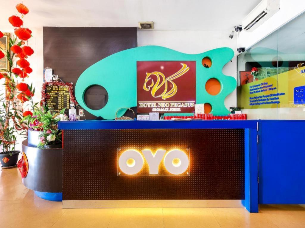 OYO 1114 Neo Pegasus Hotel Segamat Exterior foto
