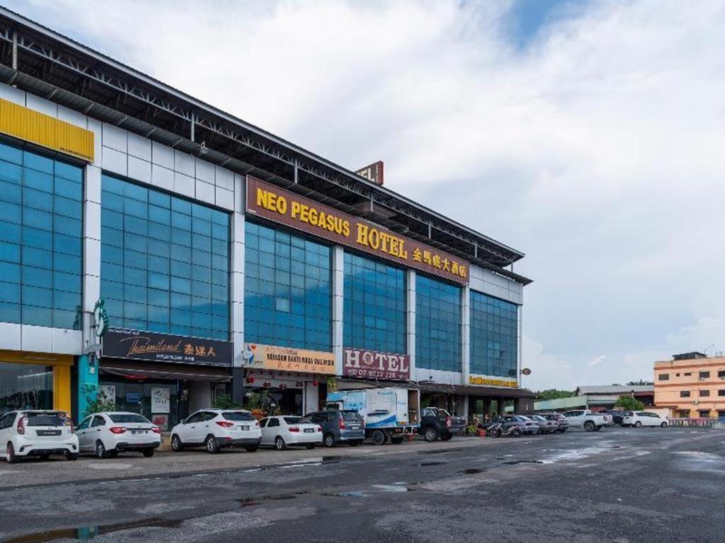 OYO 1114 Neo Pegasus Hotel Segamat Exterior foto