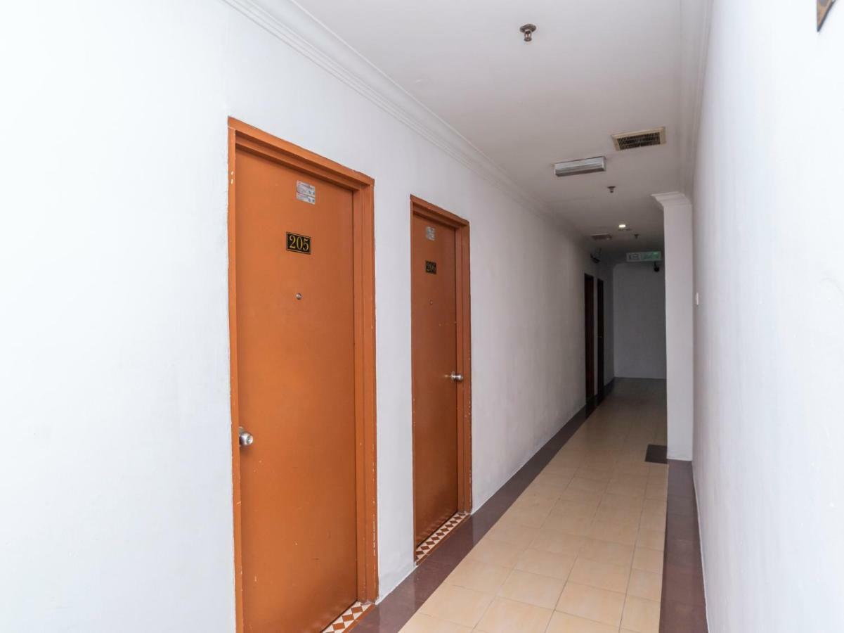 OYO 1114 Neo Pegasus Hotel Segamat Exterior foto
