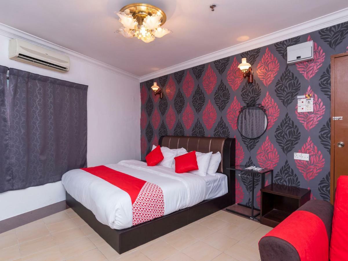 OYO 1114 Neo Pegasus Hotel Segamat Exterior foto